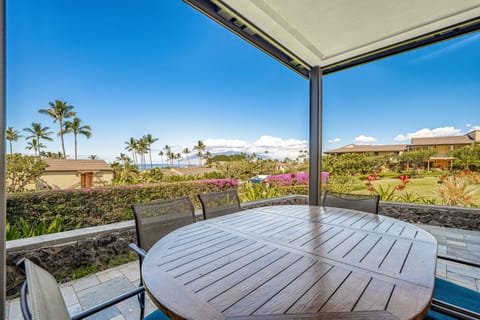Condo, 2 Bedrooms | Outdoor dining