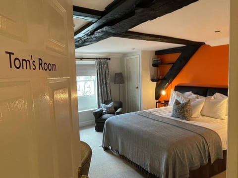 Comfort Double or Twin Room | Iron/ironing board, free WiFi