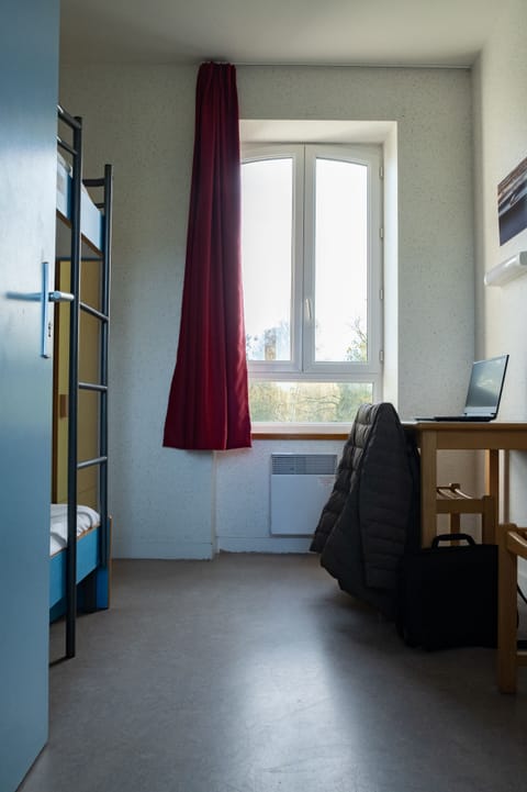 Room with 2 Bunk Beds - Shared Bathroom