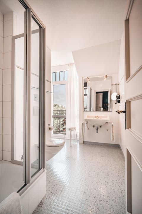 Comfort Double Room | Bathroom | Shower, hair dryer, bathrobes, slippers