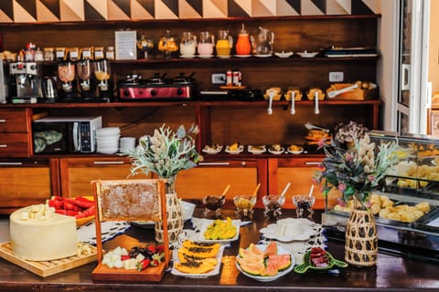 Free daily self-serve breakfast