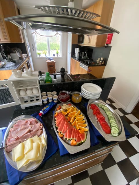 Free daily self-serve breakfast