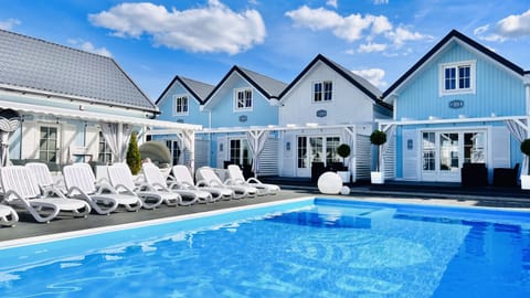 Family House, 2 Bedrooms, Pool View | 2 bedrooms, free WiFi, bed sheets