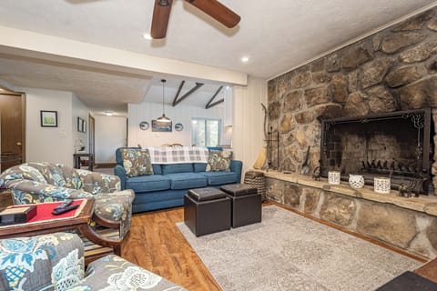 Studio (2 Bedrooms) | Property amenity