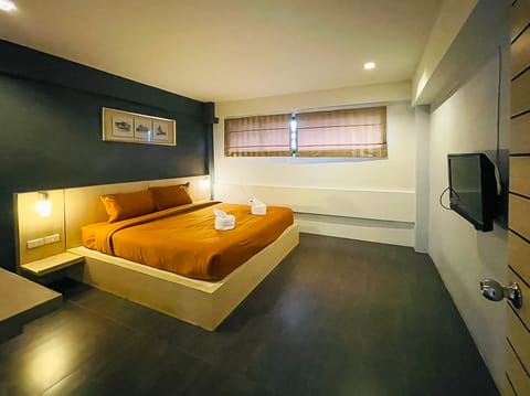 Double Room, Shared Bathroom | Hypo-allergenic bedding, memory foam beds, bed sheets