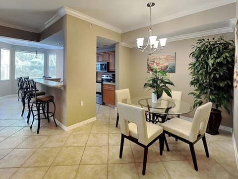 Condo (2 Bedrooms) | Property amenity