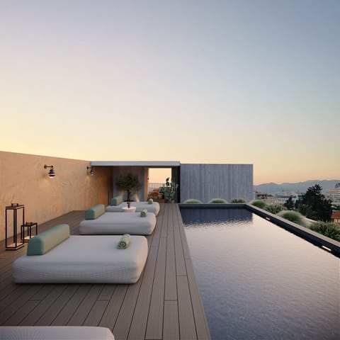Rooftop pool