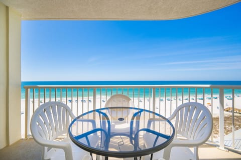 Condo, 2 Bedrooms | Outdoor dining