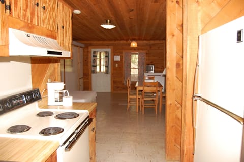 Cabin, Multiple Beds, Non Smoking, Kitchen (Screened in porch) | 1 bedroom