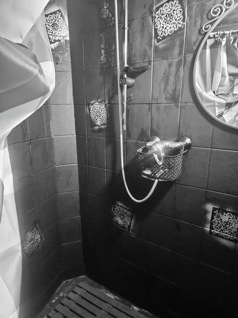 Shared Dormitory, 1 Bedroom, Garden View | Bathroom