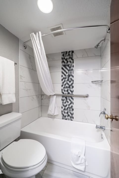 Free toiletries, hair dryer, towels, soap