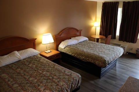 Double Room, Smoking | Desk, free WiFi, bed sheets