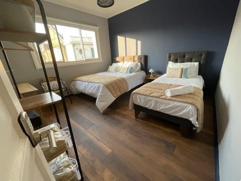 Standard Triple Room | Soundproofing, iron/ironing board, free WiFi, bed sheets