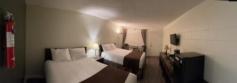 Double Room, 2 Bedrooms | Soundproofing, WiFi (free), bed sheets
