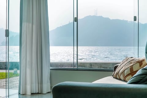 Family House | Beach/ocean view