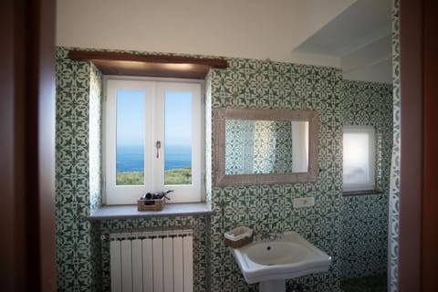 Double Room, Private Bathroom, Garden View | Bathroom
