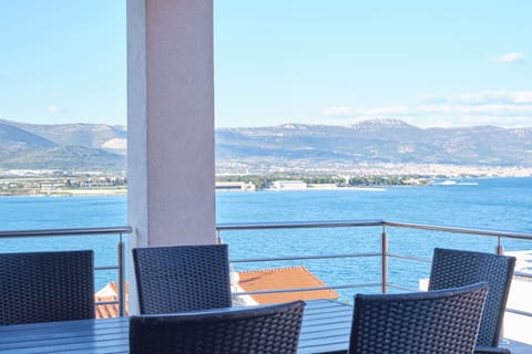 Apartment | Balcony