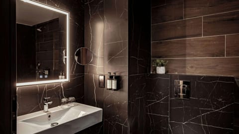 Free toiletries, hair dryer, towels