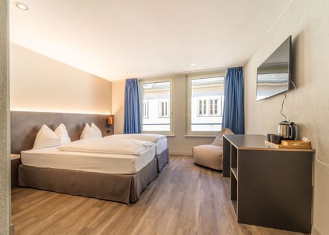 Superior Double Room | In-room safe, soundproofing, iron/ironing board, free WiFi