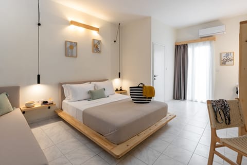 Deluxe Double Room with Extra Bed | Egyptian cotton sheets, premium bedding, down comforters