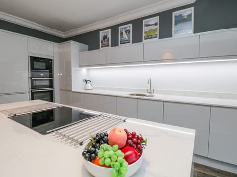 Fridge, dishwasher, electric kettle, toaster