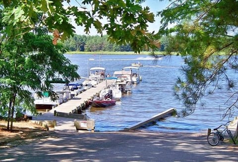 Dock
