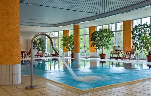 Exercise/lap pool