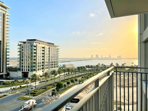 Apartment (2 Bedrooms) | Balcony