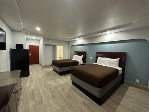 Basic Double Room | WiFi (free), bed sheets
