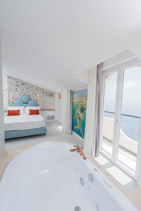 Junior Suite, Balcony, Sea View | Premium bedding, minibar, in-room safe, soundproofing