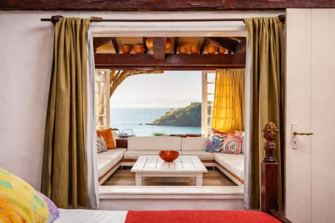 Superior Studio, Sea View | Minibar, free WiFi, bed sheets