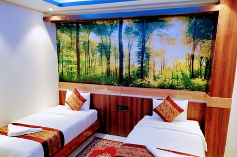 Free WiFi, bed sheets