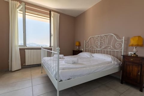 Panoramic Apartment | 2 bedrooms, free WiFi, bed sheets