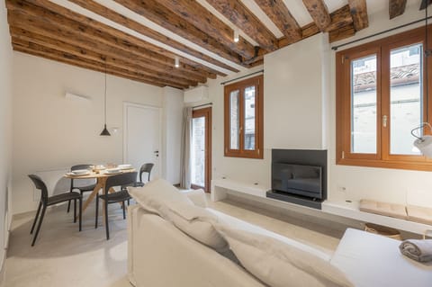 Comfort Apartment | Living area