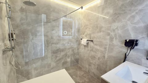 Premium Double Room | Premium bedding, desk, blackout drapes, soundproofing