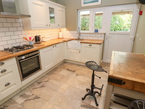 Fridge, dishwasher, electric kettle, toaster