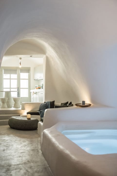 Luxury Villa | Living area | 32-inch Smart TV with digital channels