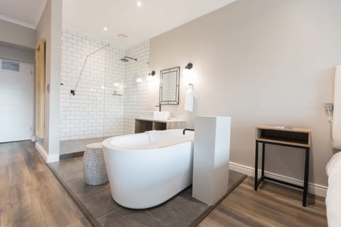 1 bedroom, in-room safe, laptop workspace, free WiFi