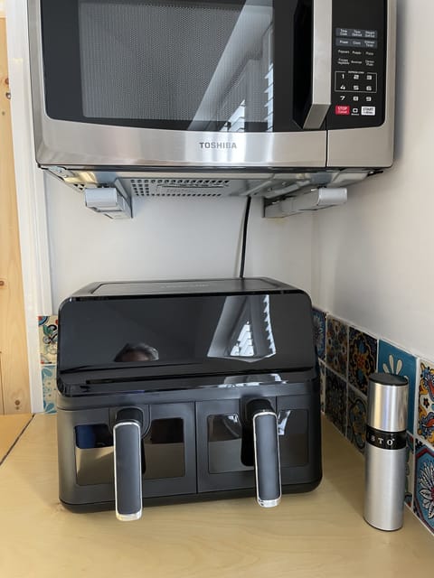 Cottage, 2 Bedrooms | Private kitchen