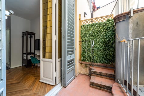 Double Room (Pontevecchio) | Terrace/patio