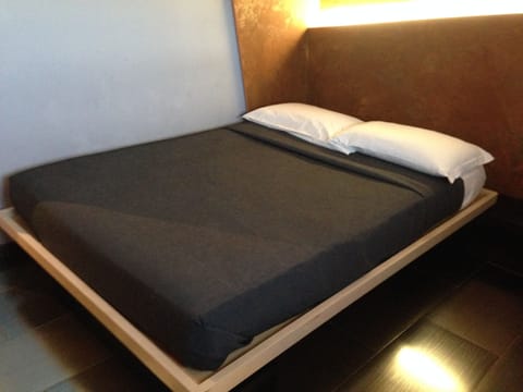 Double Room Single Use | In-room safe, desk, laptop workspace, soundproofing