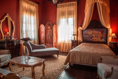 Presidential Suite - 31 | Premium bedding, individually decorated, individually furnished