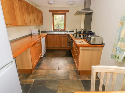 Fridge, dishwasher, electric kettle, toaster