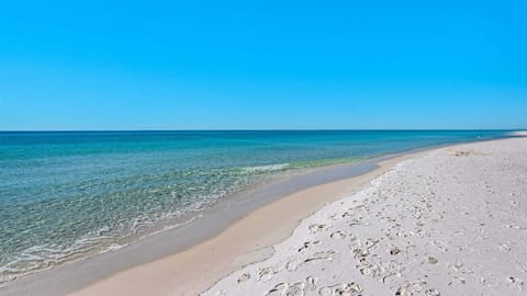 Condo, 3 Bedrooms | Beach | Beach nearby