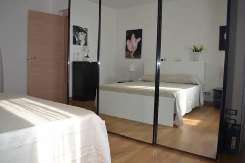 Apartment, 2 Bedrooms, Smoking, Balcony | 2 bedrooms