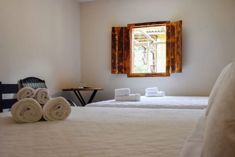Comfort Quadruple Room | Free WiFi, bed sheets