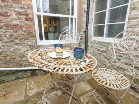 Cottage | Outdoor dining