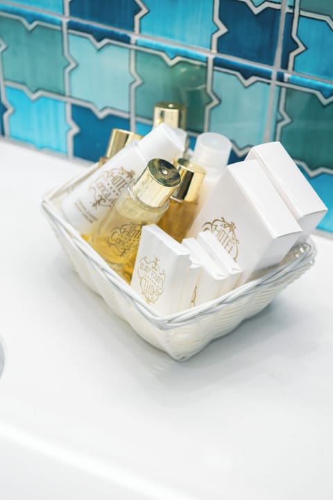 Charming Suite | Frette Italian sheets, premium bedding, memory foam beds, minibar