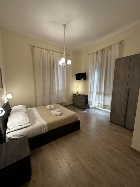 Standard Room | Down comforters, memory foam beds, free WiFi, bed sheets