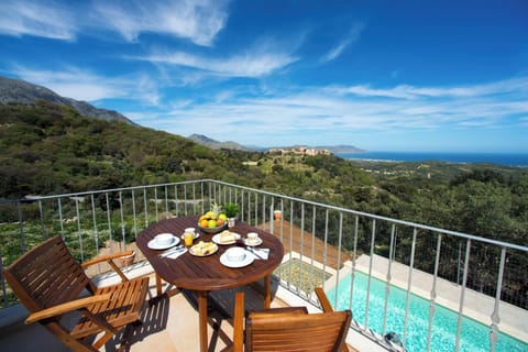 Classic Villa | Terrace/patio
